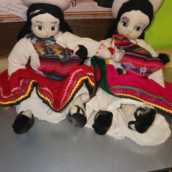 Vintage Cholita Dolls from Bolivia Handmade Cloth Traditional Outfits & Hats - Picture 6 of 8